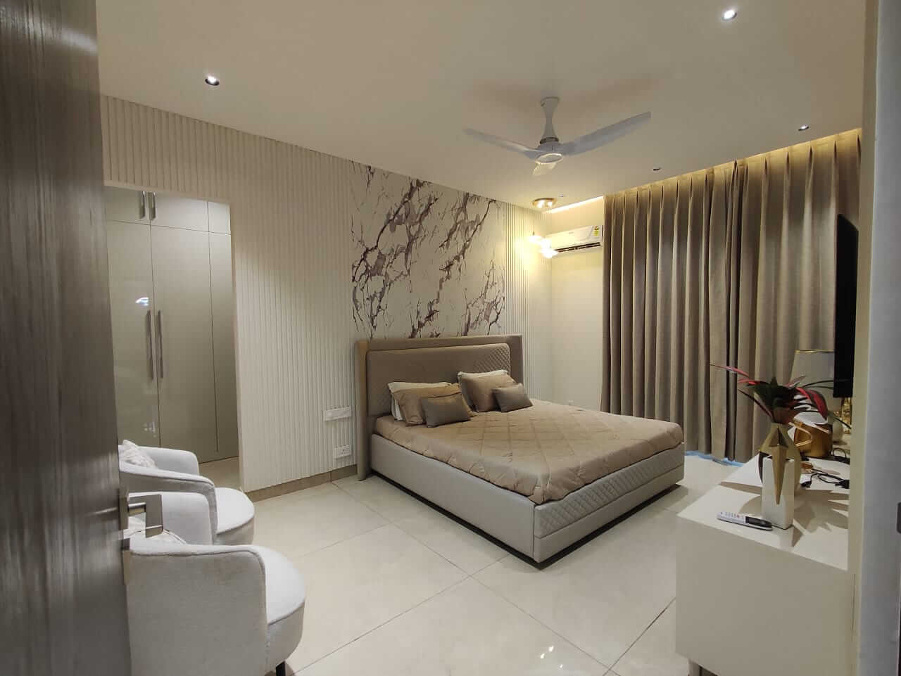 Green Lotus Utsav Sample Flat - image 7